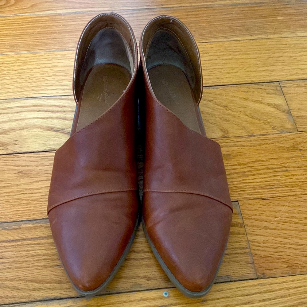 Universal Thread booties